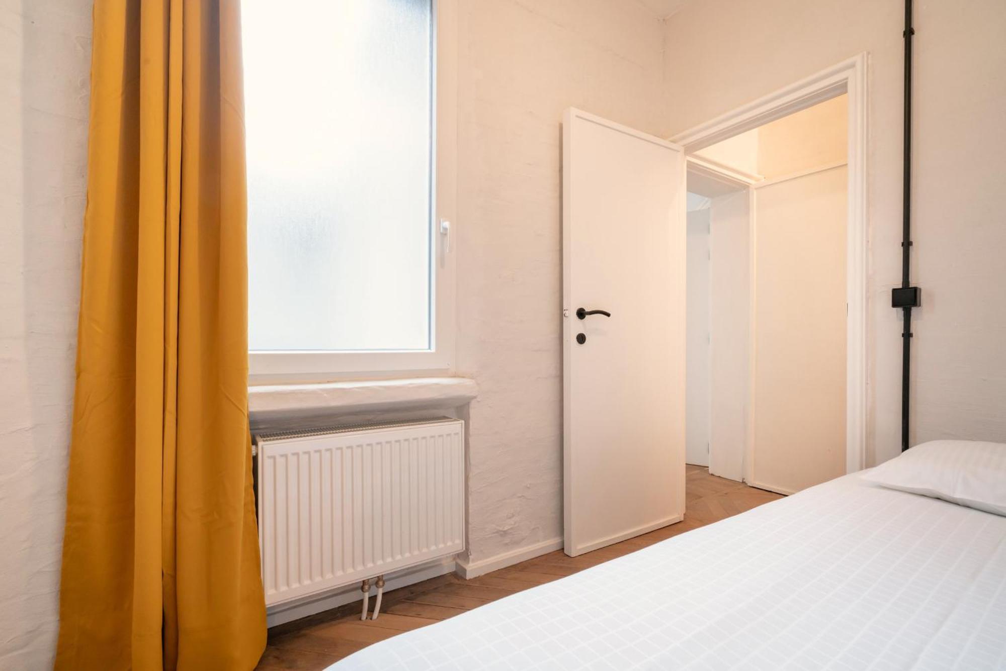 Very Large Station Appartement Anvers